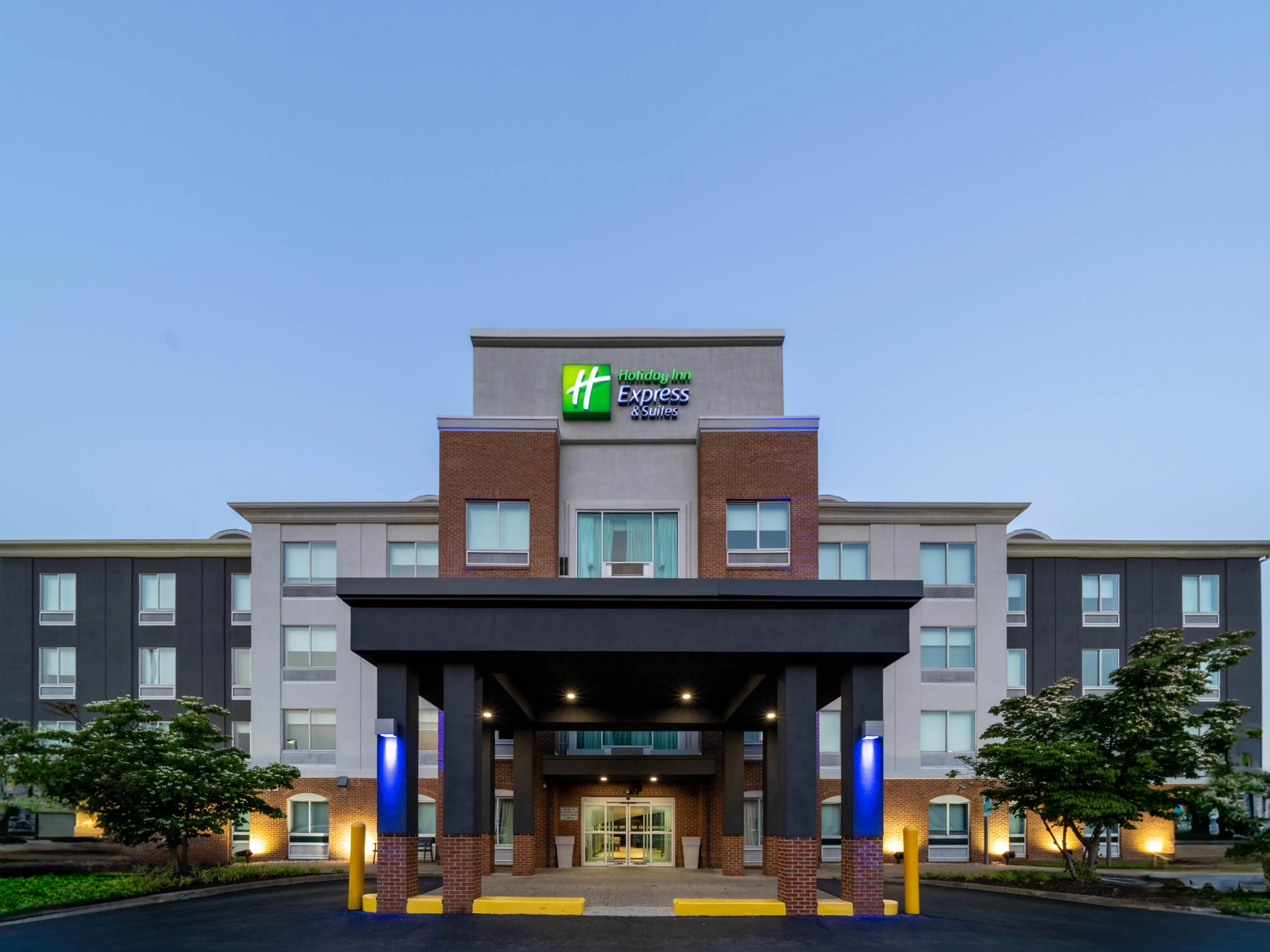 Photo of Holiday Inn Express & Suites Woodbridge